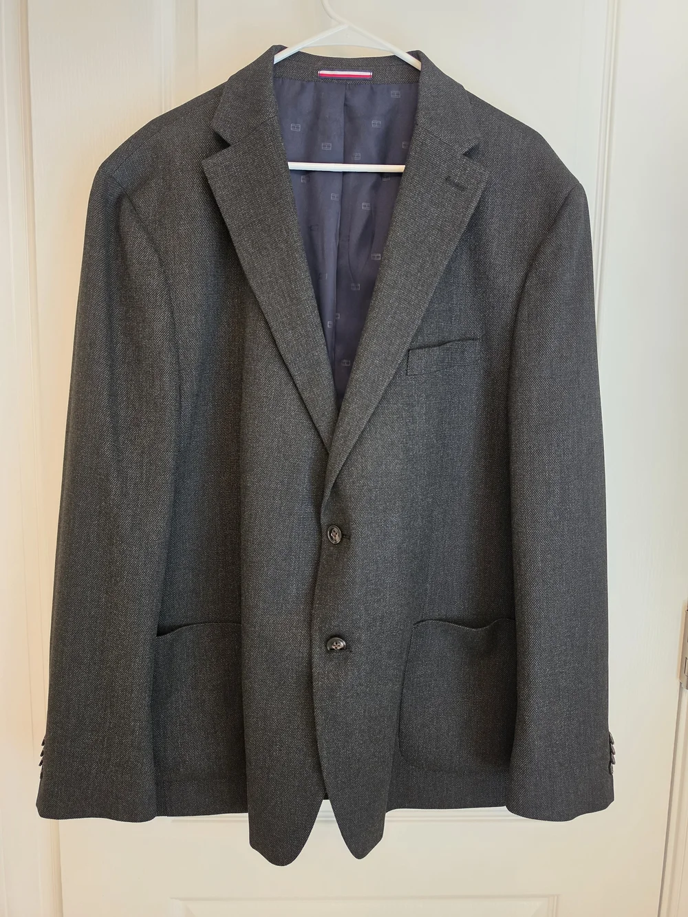 Tommy Hilfiger Charcoal Gray Two-Button Sport Coat 46R